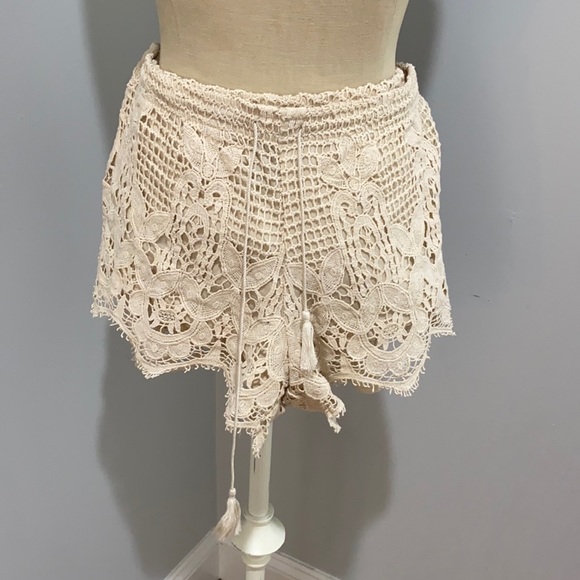 EXPRESS Crochet Draw String Shorts - Picture 1 of 4